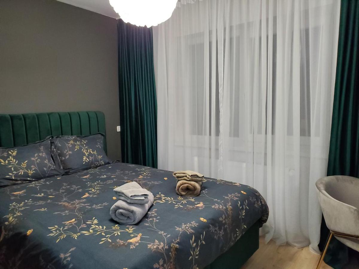 Jad- Penthouse With Jacuzzi And Mountain View - Coresi Brasov Ngoại thất bức ảnh
